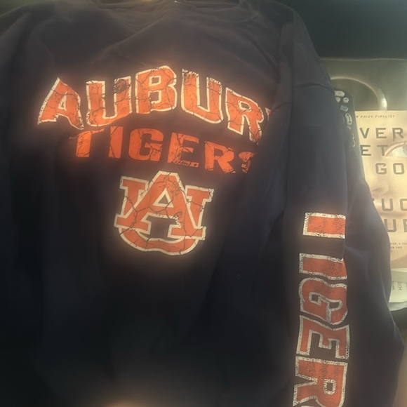 Auburn University lot- War Eagle - Picture 2 of 4
